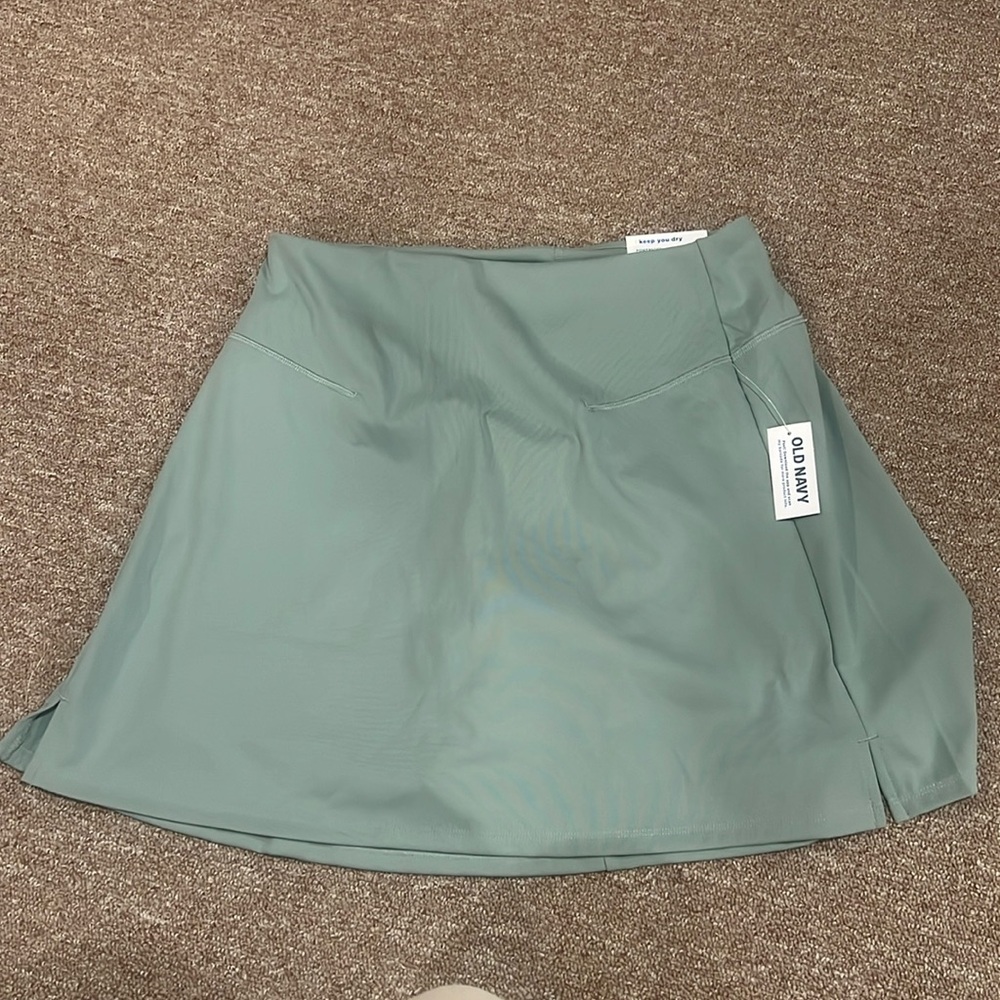 Old Navy Women's Skirt in Sage Green